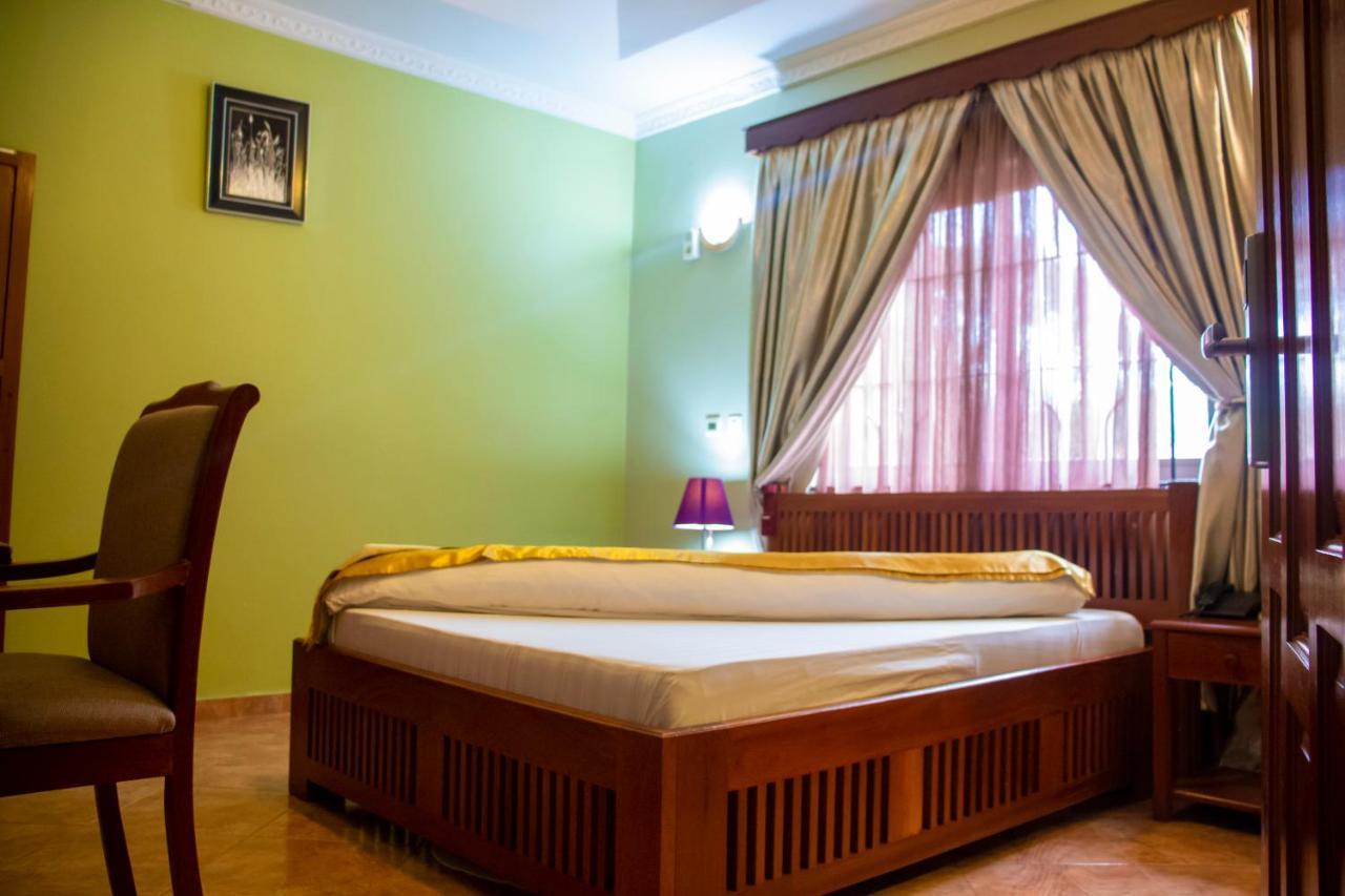 Lush Garden Business Hotel Аруша Екстериор снимка