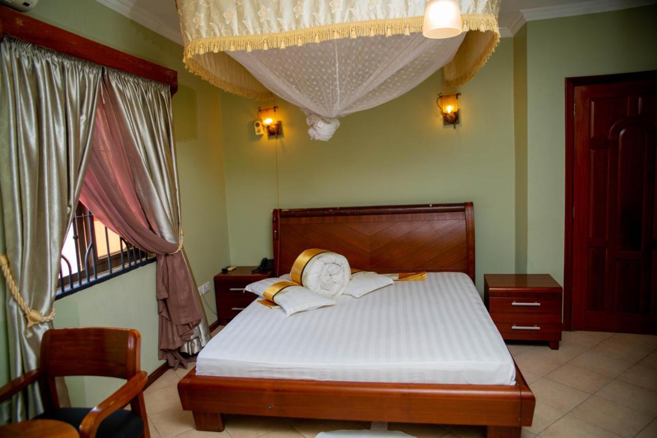 Lush Garden Business Hotel Аруша Екстериор снимка