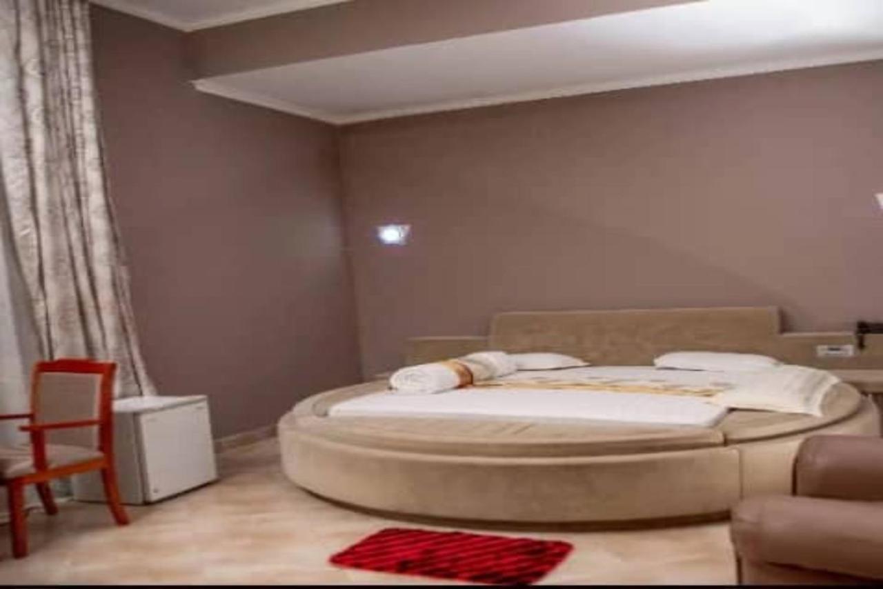 Lush Garden Business Hotel Аруша Екстериор снимка